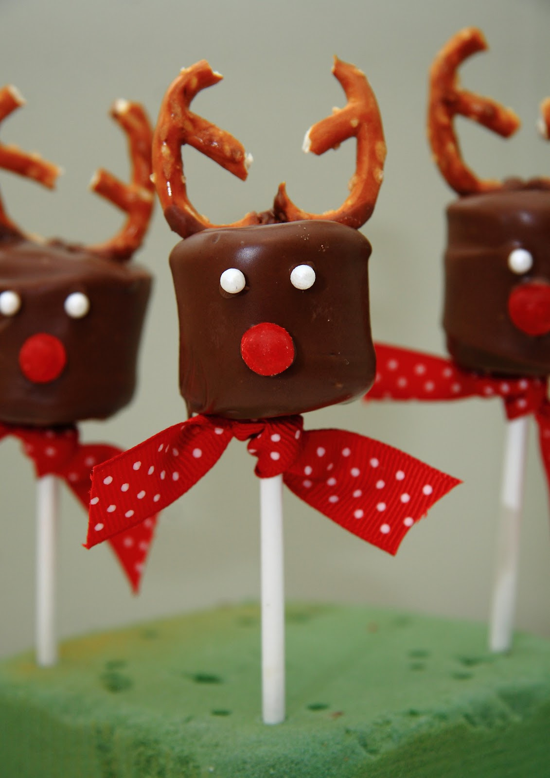 Fun Christmas Desserts
 Betty Crocker Wannabe Recipe and Mom Blog Chocolate