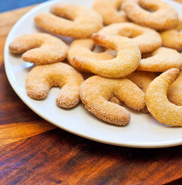 German Christmas Cookies
 Vanilla Crescent Cookies German Christmas Cookies