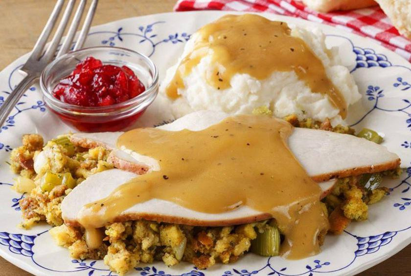 Golden Corral Thanksgiving Dinner To Go
 Golden Corral from 10 Chains That Will Be Serving