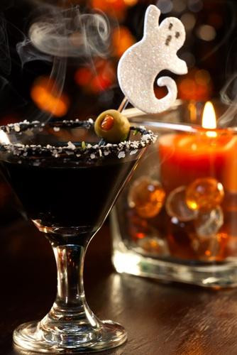 Good Halloween Drinks
 3 Halloween Party Ideas for Spine Chilling Good Times