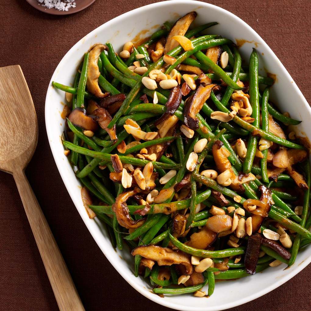 Green Bean Casserole Thanksgiving
 Green Bean Casserole with Red Curry and Peanuts Recipe