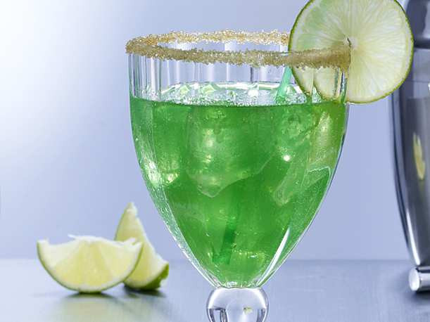 Green Halloween Drinks
 Halloween Cocktails – gruselige Drinks LECKER