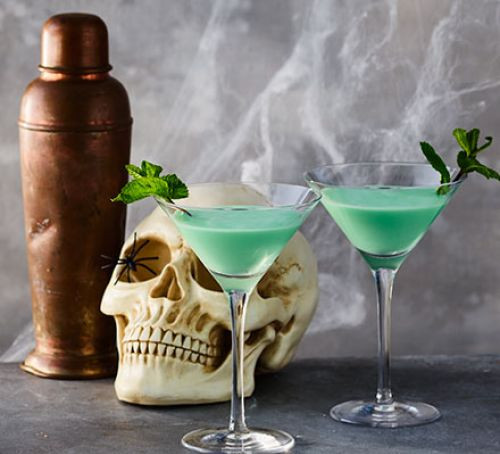 Halloween Alcohol Drinks
 Halloween drinks recipes