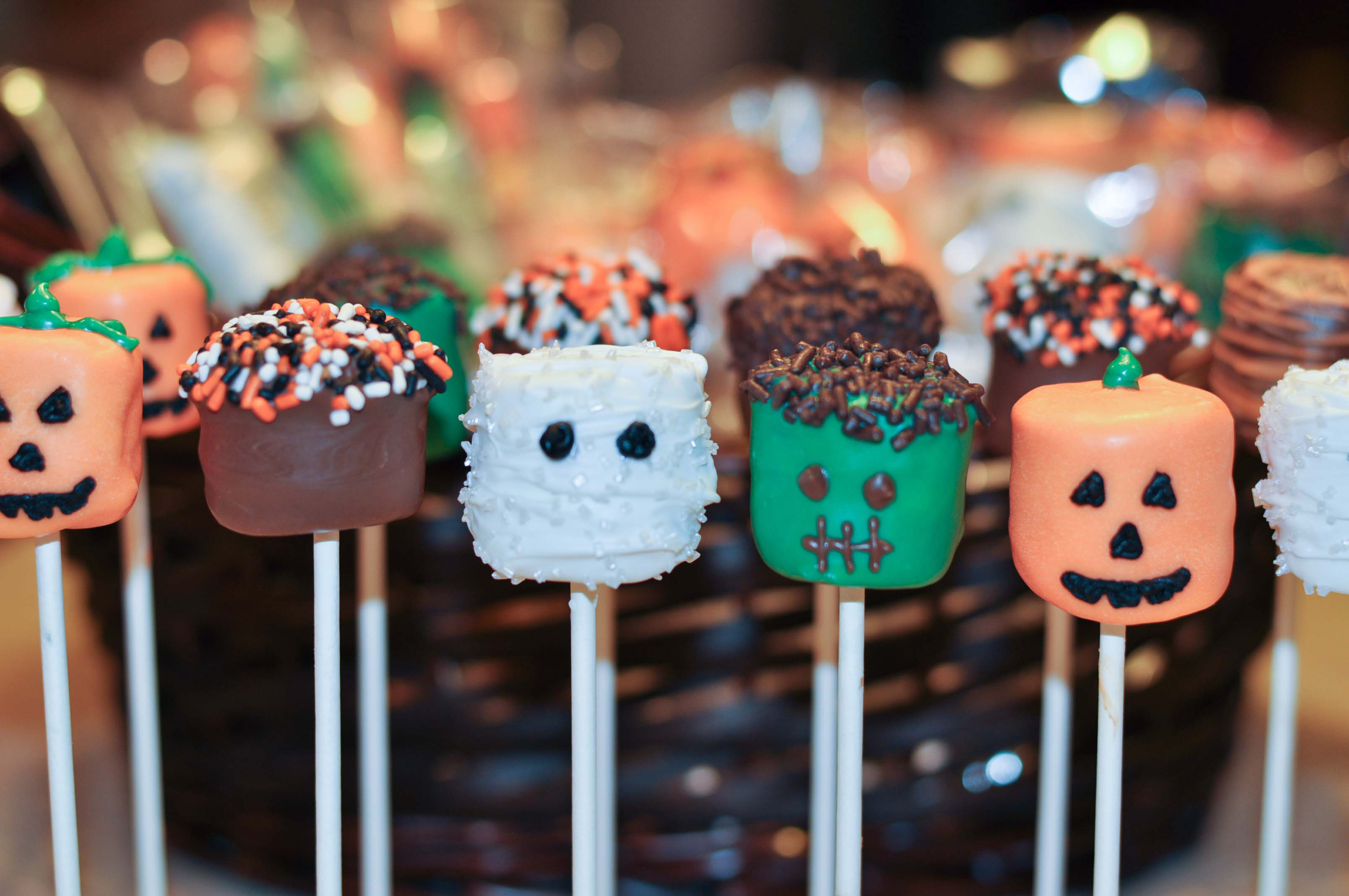 Halloween Cake Pops Recipe
 10 Halloween Recipes Mommy s Fabulous Finds