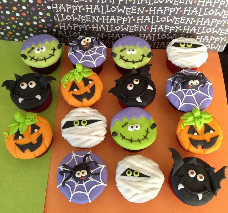 Halloween Cakes And Cupcakes
 Best 25 Halloween cupcakes ideas on Pinterest