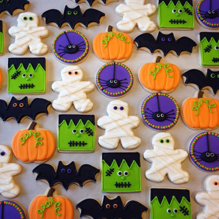 Halloween Cookies Decorations
 Best 25 Halloween cookies decorated ideas on Pinterest