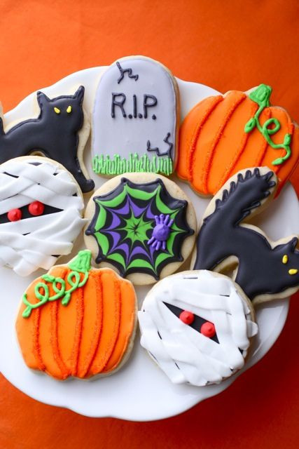 Halloween Cookies Pinterest
 1000 ideas about Halloween Sugar Cookies on Pinterest
