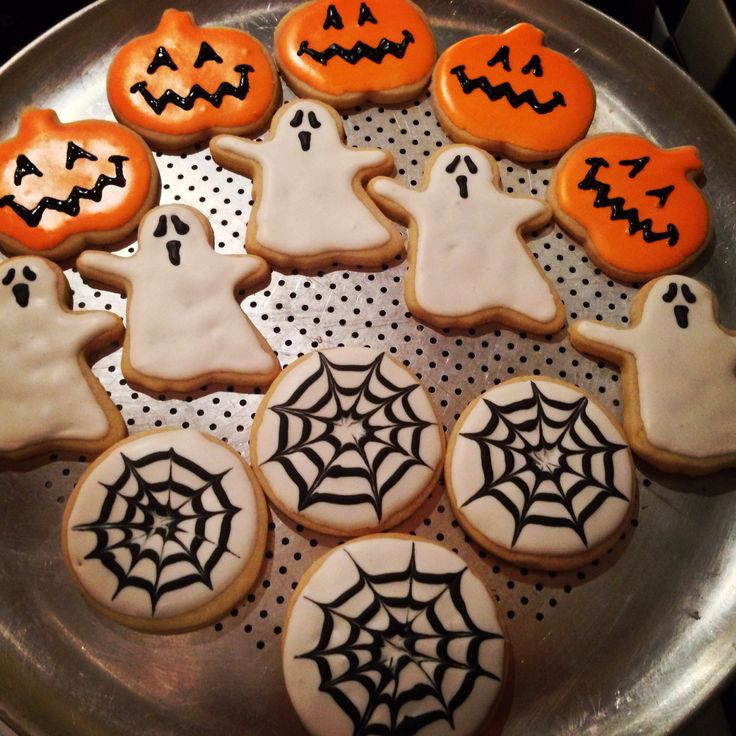 Halloween Cookies Pinterest
 25 best ideas about Halloween sugar cookies on Pinterest