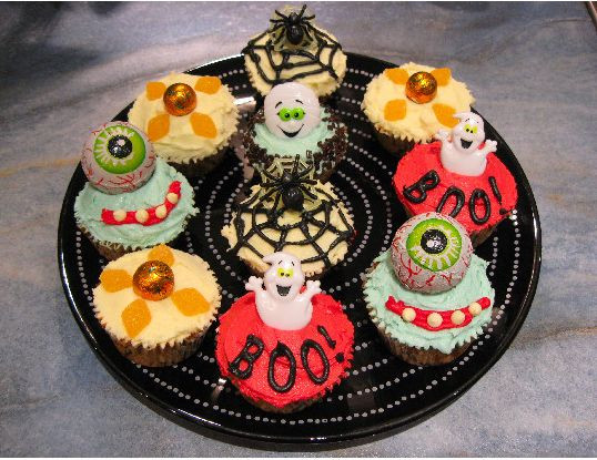 Halloween Cupcakes Decorating Ideas
 halloween cupcakes decorating ideas JPG