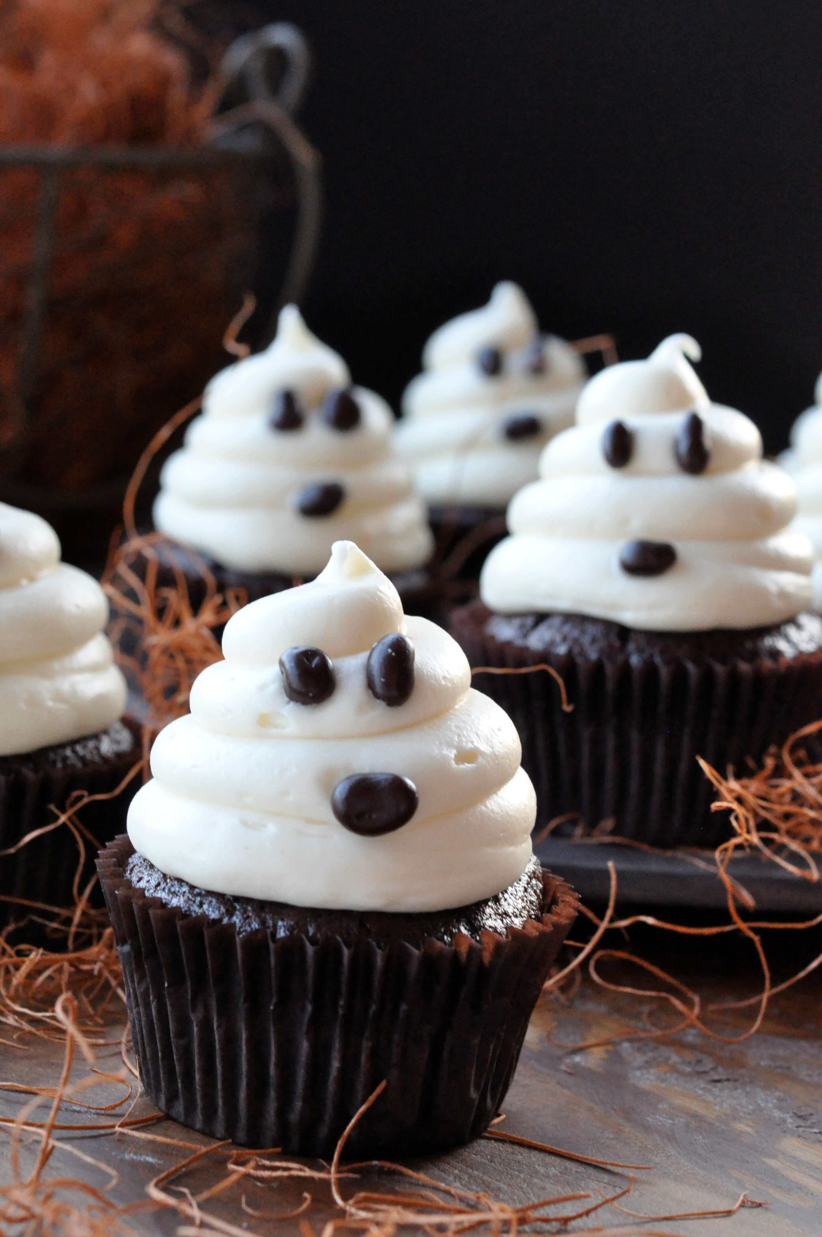 Halloween Cupcakes Images
 Halloween Ghosts on Carrot Cake Recipe—Fast and Easy