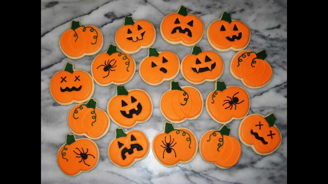 Halloween Decorating Cookies
 decorating halloween cookies