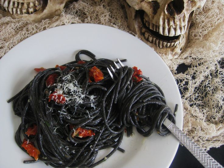 Halloween Dinner Ideas For Adults
 Best 25 Halloween dinner parties ideas on Pinterest