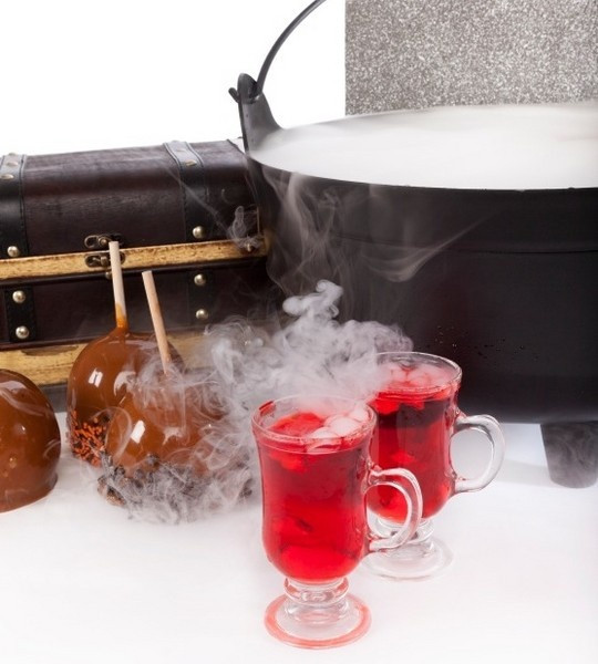 Halloween Drinks With Dry Ice
 17 Best images about Dry Ice Cocktails on Pinterest