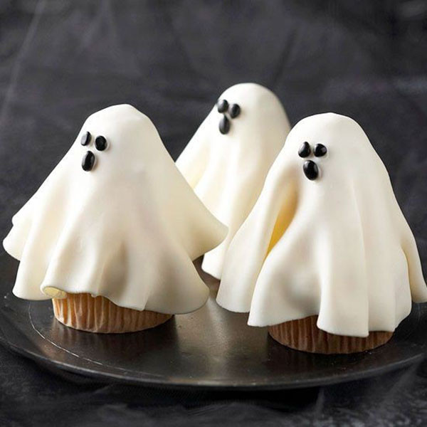 Halloween Ghost Cupcakes
 15 Halloween Ghost Desserts B Lovely Events