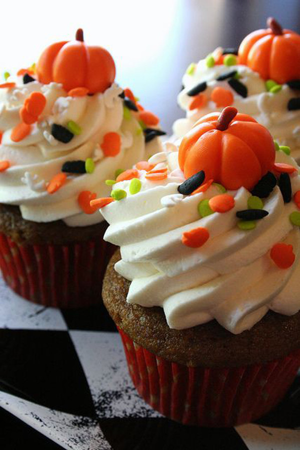 Halloween Pumpkin Cupcakes
 35 Delicious Halloween Cupcake Ideas