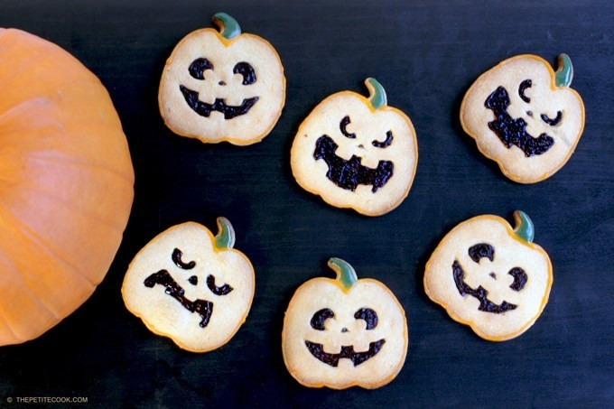 Halloween Shortbread Cookies
 Halloween Shortbread Cookies The Petite Cook