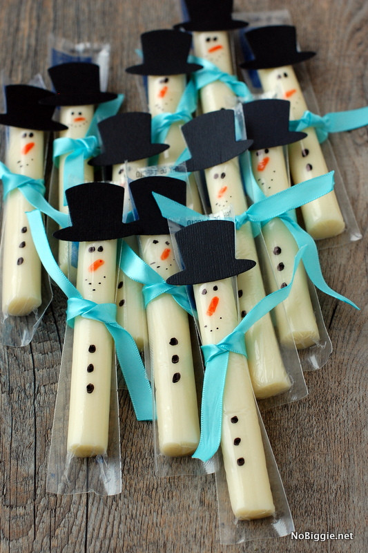 Healthy Christmas Snacks For School Parties
 String Cheese Snowman