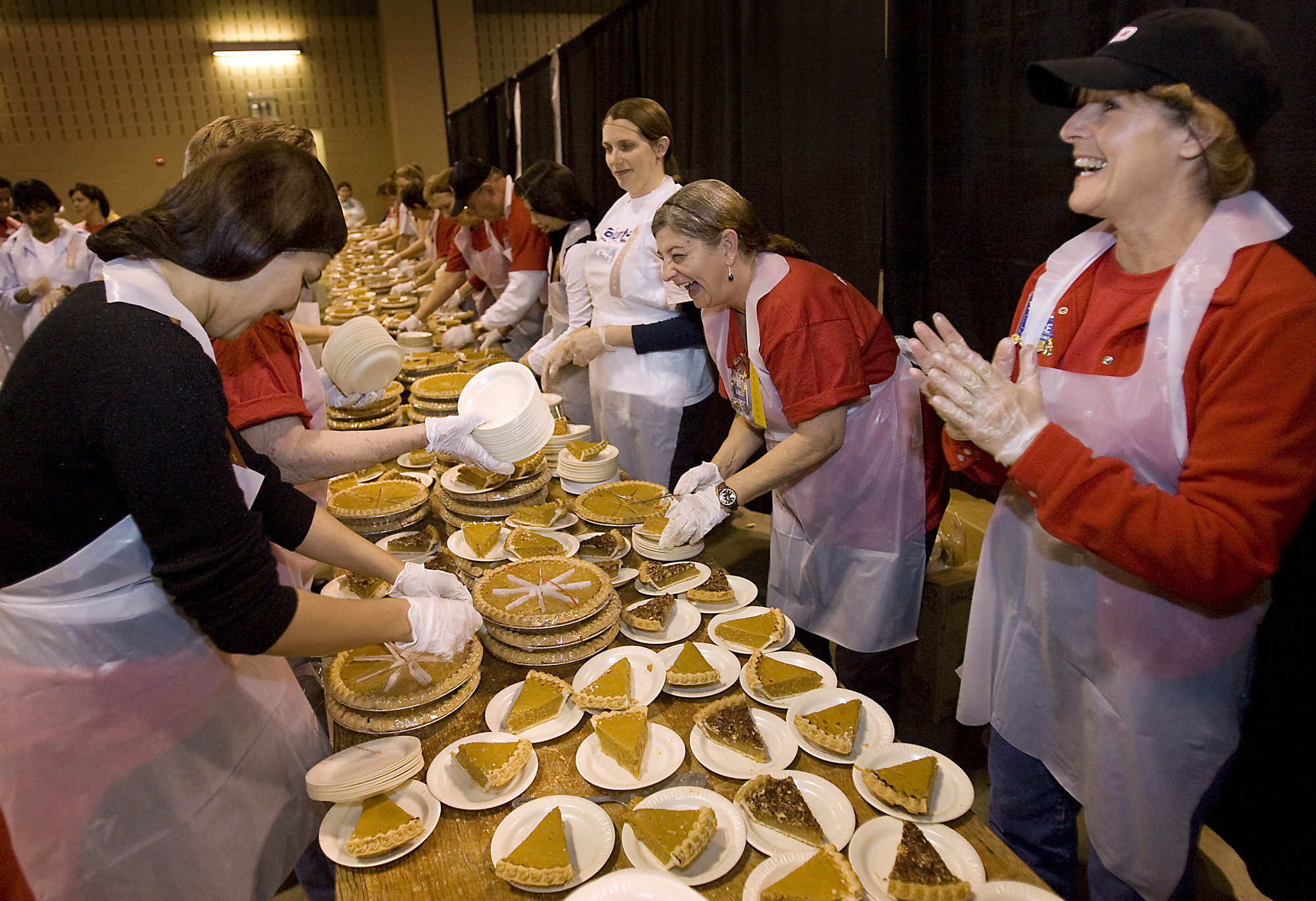 Heb Thanksgiving Dinner
 HEB’s Feast of Sharing Feeds Thousands