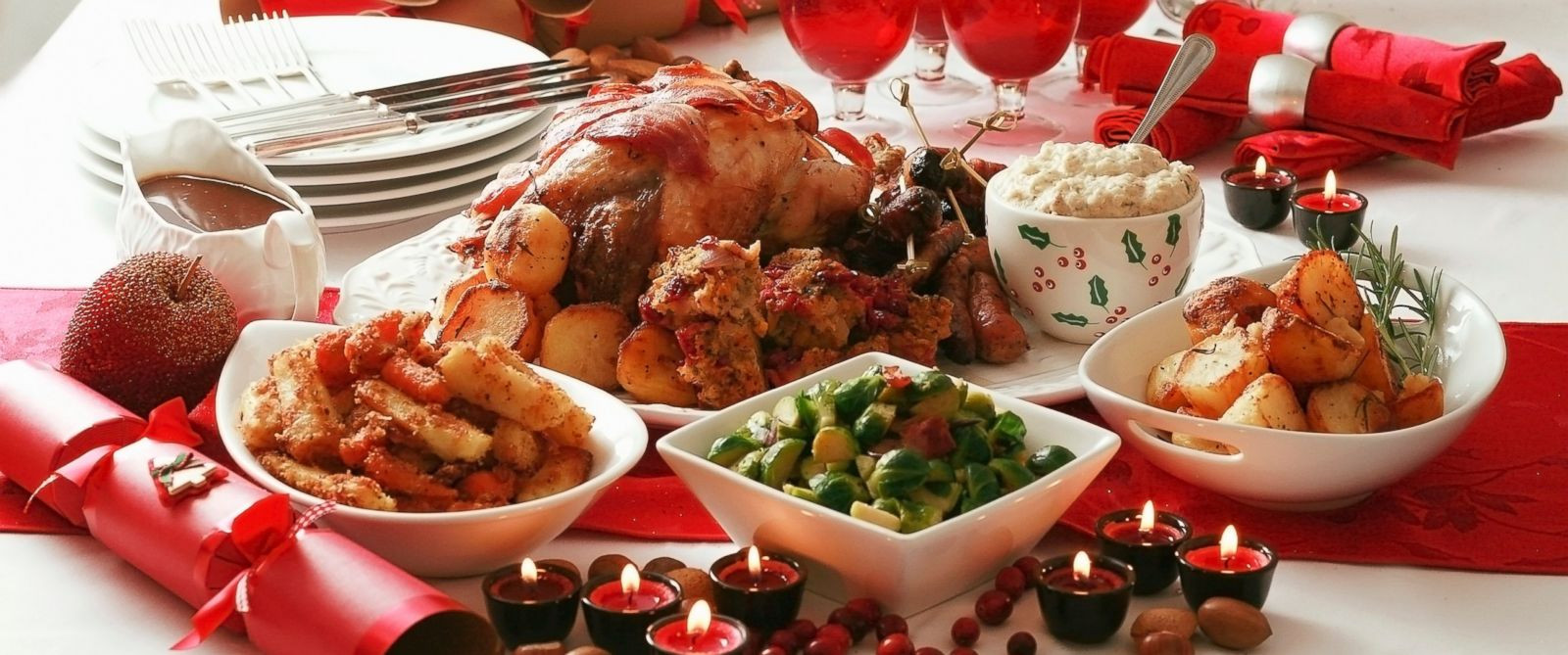 Images Of Christmas Dinners
 How Many Calories the Average American Eats on Christmas