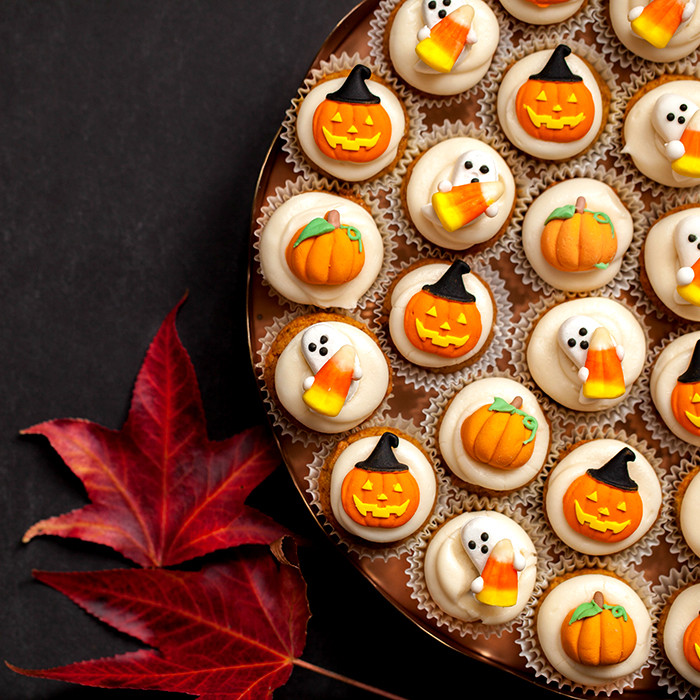 Mini Halloween Cupcakes
 Pumpkin Spice Mini Cupcakes with Cream Cheese Frosting