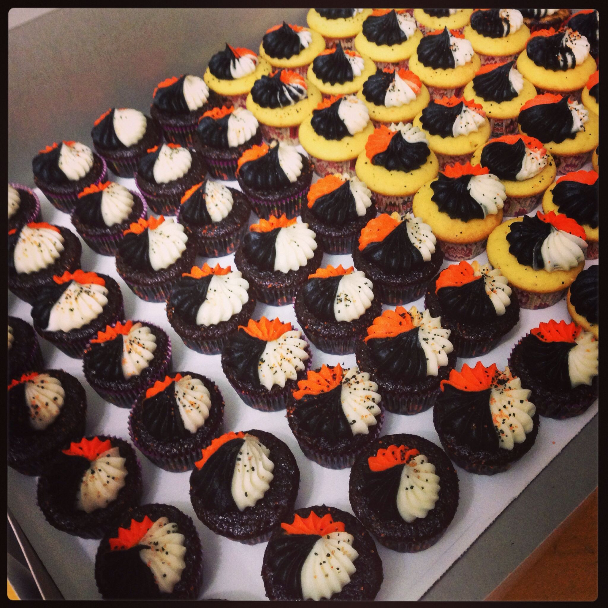 Mini Halloween Cupcakes
 Halloween Mini Cupcakes Mini cupcake