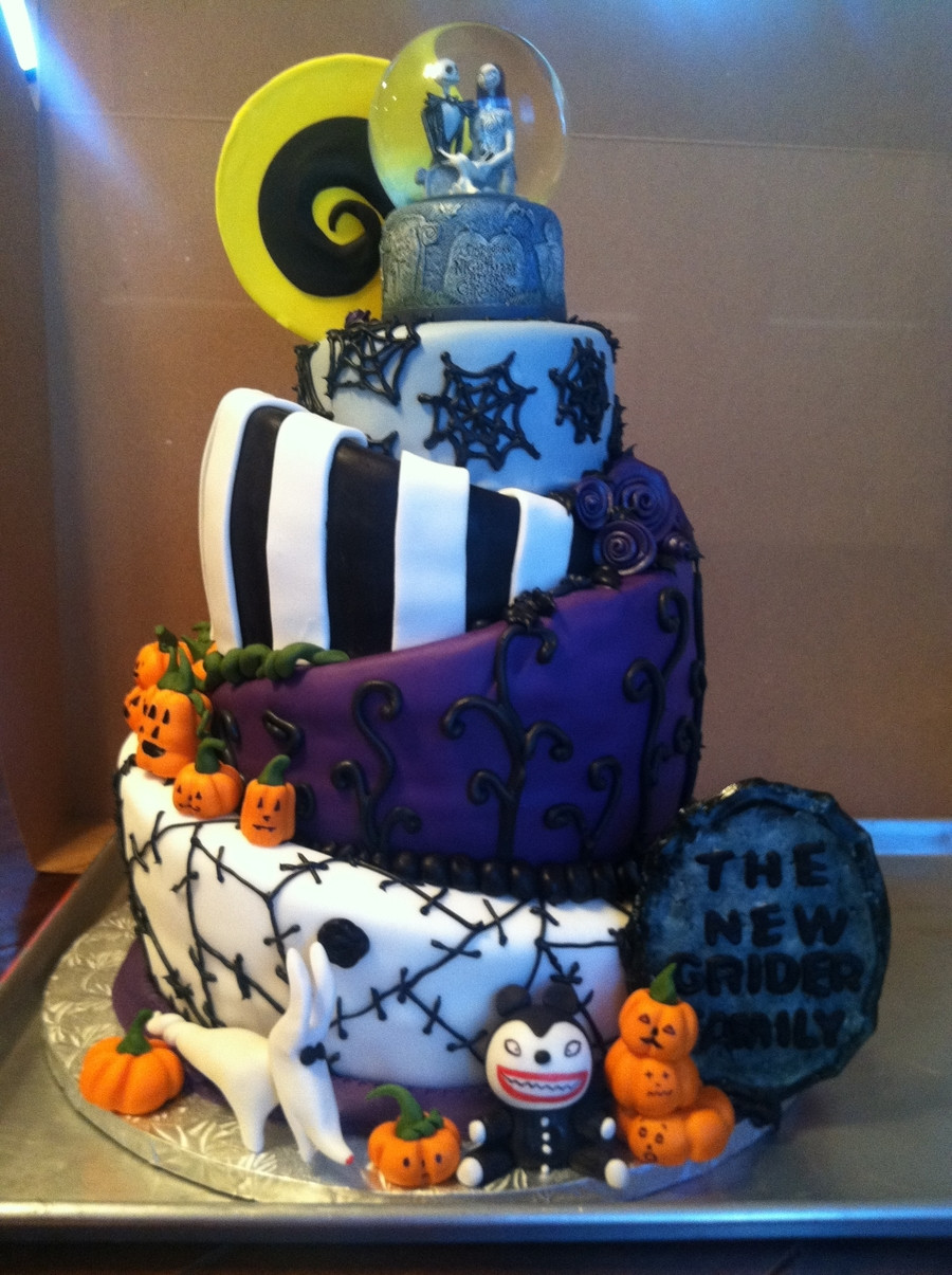 Nightmare Before Christmas Cakes Decorations
 Topsy Turvy Nightmare Before Christmas Wedding Cake