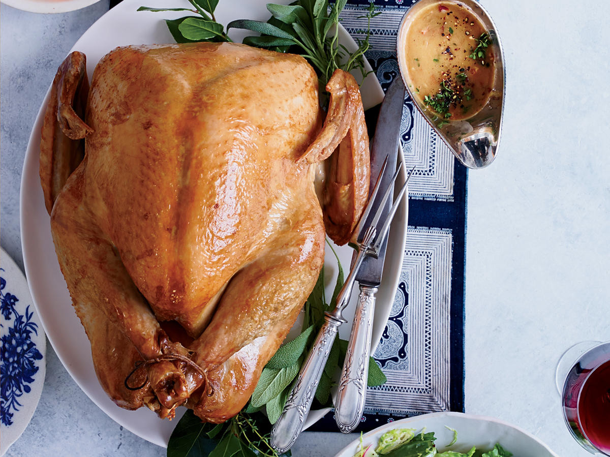 Order Cooked Thanksgiving Turkey
 3 Thanksgiving Etiquette Tips You Should Actually Follow