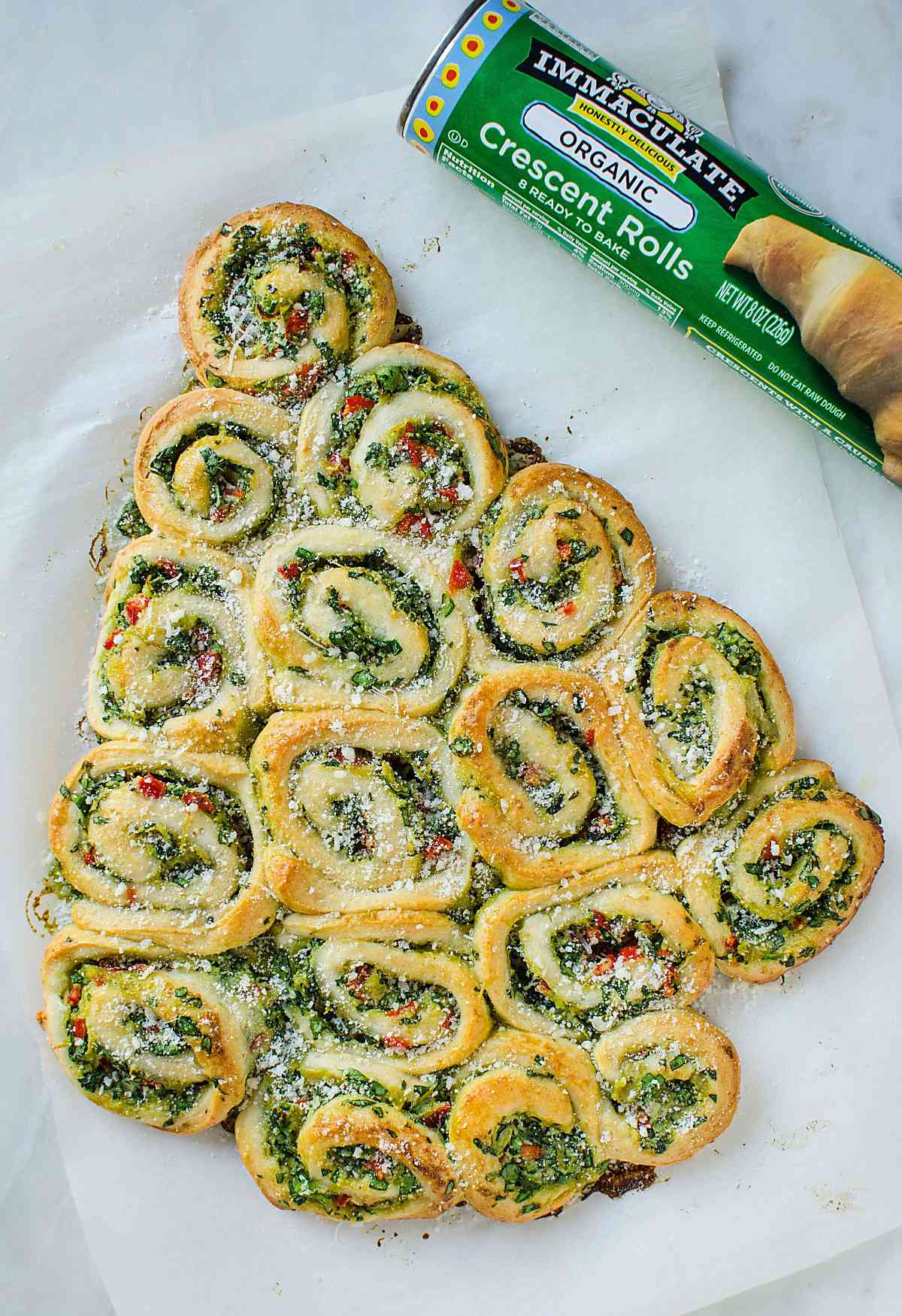 Pizza Dough Spinach Dip Christmas Tree
 Quick And Easy Artichoke Spinach Pinwheels Christmas Tree