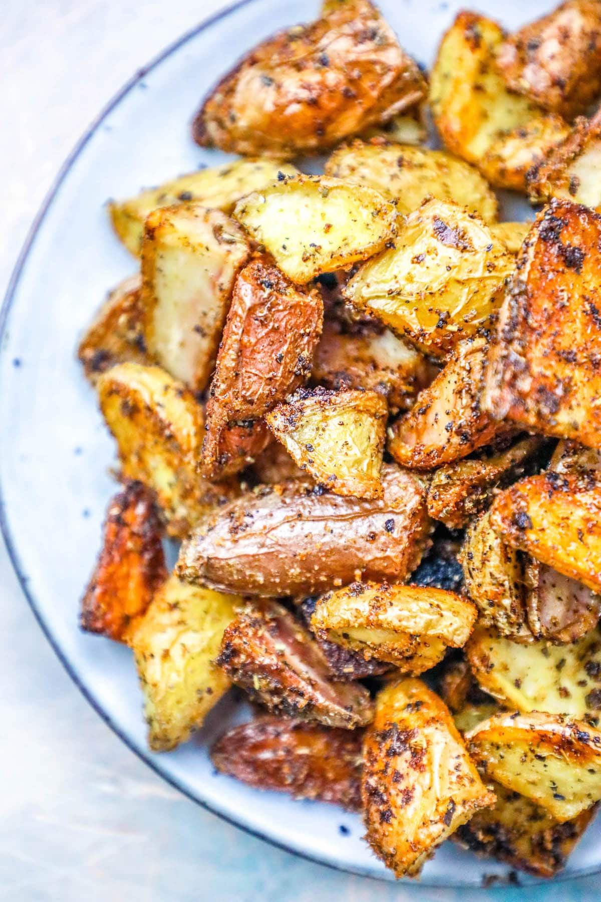 Potatoes Thanksgiving Side Dishes
 The Easiest Crispy Herbed Potato Wedges Thanksgiving Side Dish