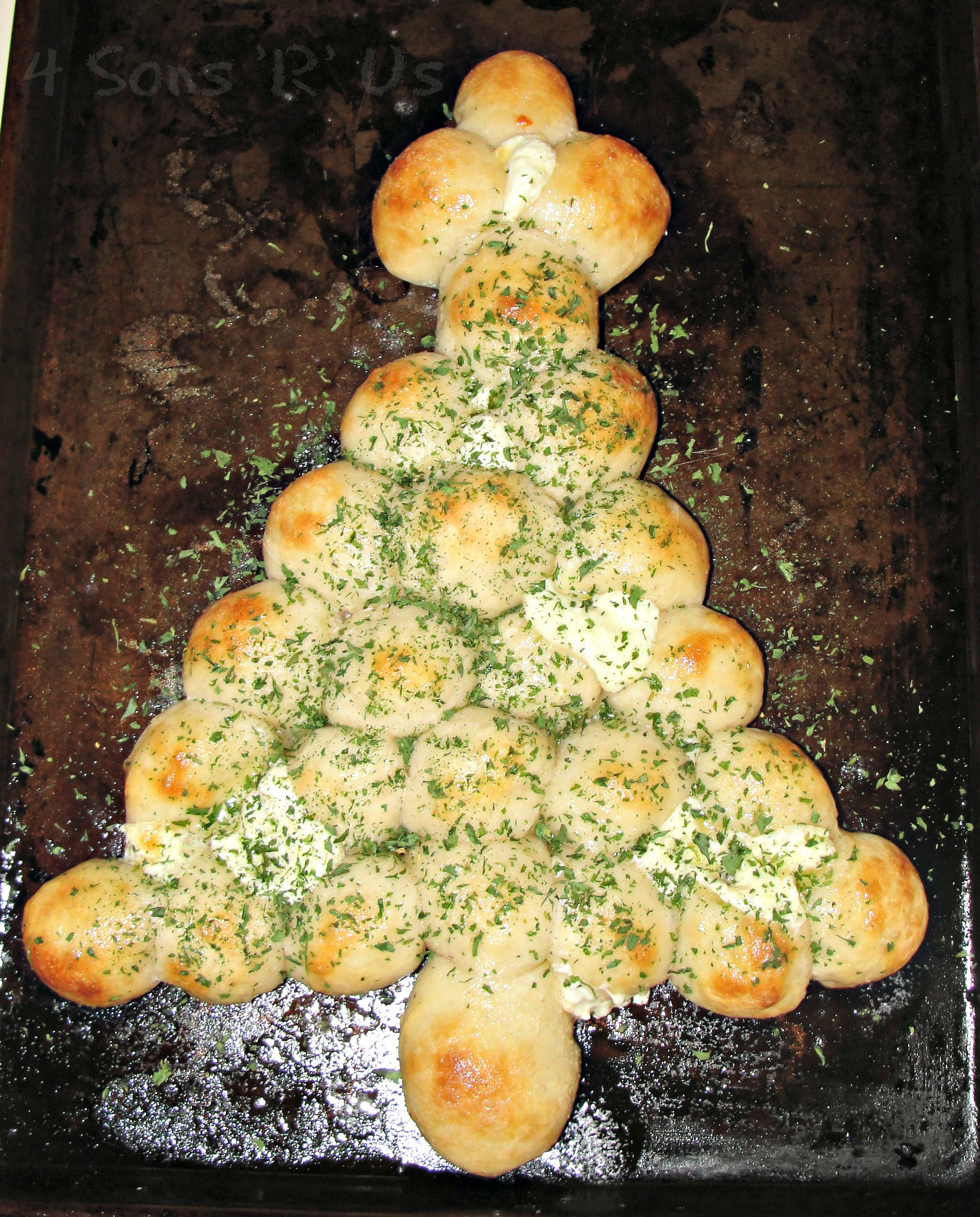 Pull Apart Christmas Tree Bread
 Christmas Tree Pull Apart Bread 4 Sons R Us