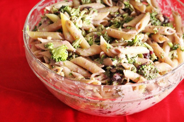 Salads For Thanksgiving Potluck
 Holiday Potluck Pasta Salad Recipe The Healthy Mouse