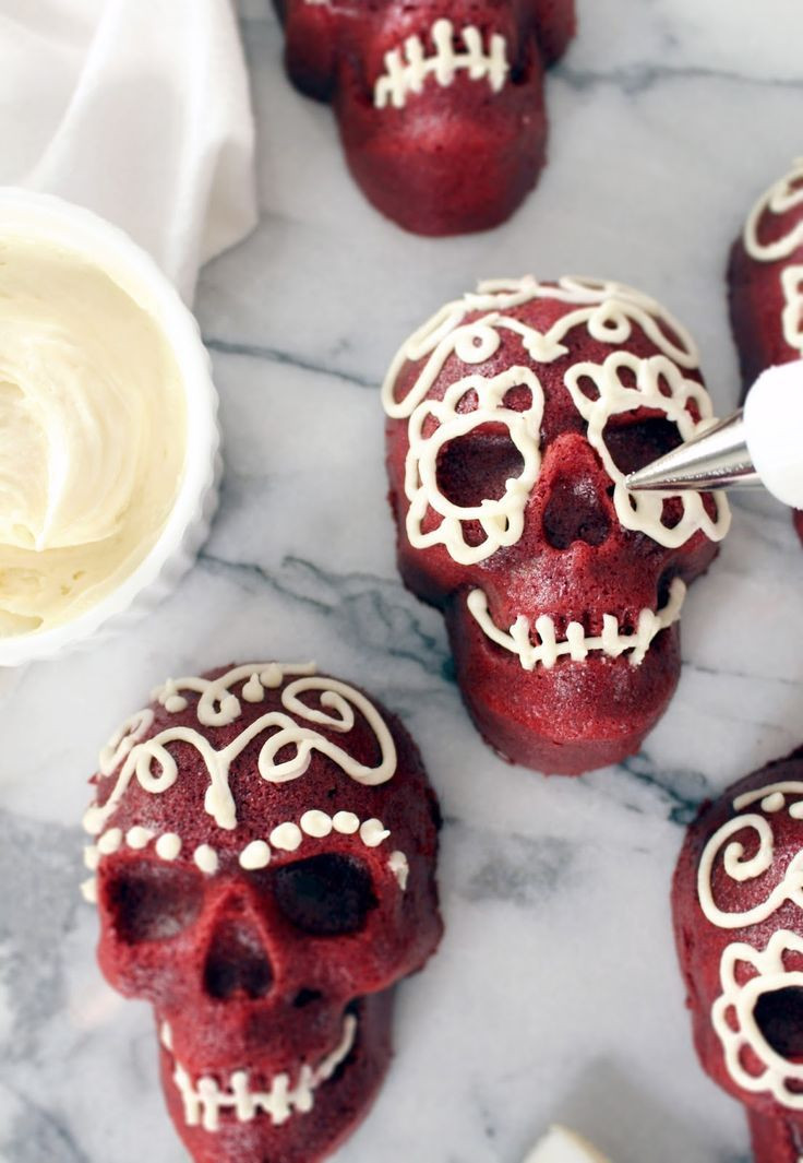 Scary Halloween Desserts
 Best 25 Halloween treats ideas on Pinterest