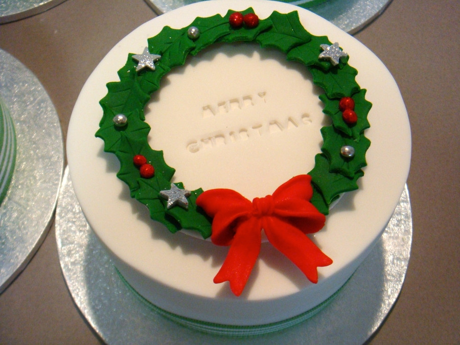 Small Christmas Cakes
 Mini Christmas Cakes CakeCentral