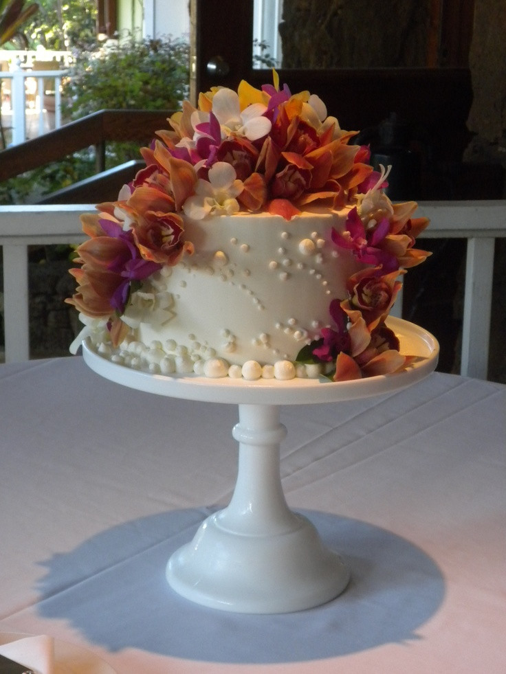 Small Fall Wedding Cakes
 Small Tropical Wedding Cake