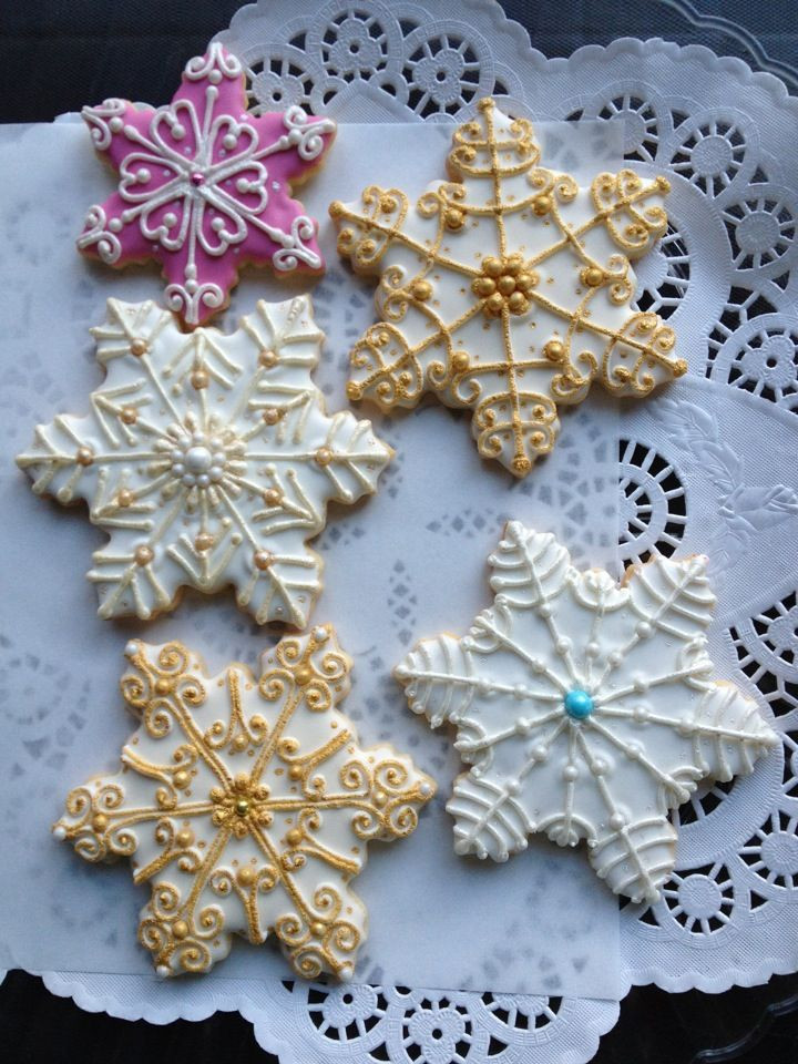 Snowflake Christmas Cookies
 25 best ideas about Snowflake cookies on Pinterest