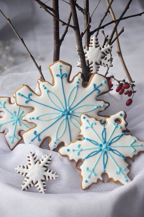 Snowflake Christmas Cookies
 1000 ideas about Snowflake Cookies on Pinterest