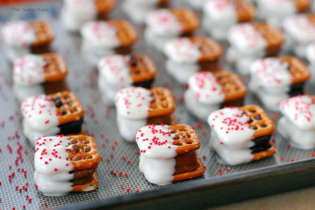 Soft Christmas Cookies
 Candy Bar Pretzel Bites