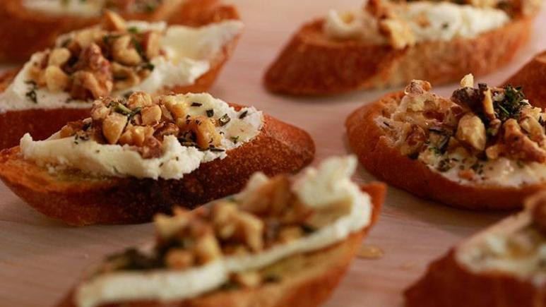 Thanksgiving Appetizers Rachael Ray
 Find Your Perfect Holiday Appetizer Based on Your Favorite