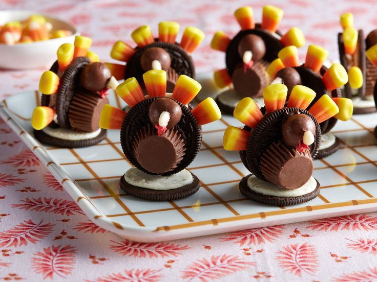 Thanksgiving Chocolate Desserts
 Best 25 Thanksgiving oreo turkeys ideas on Pinterest