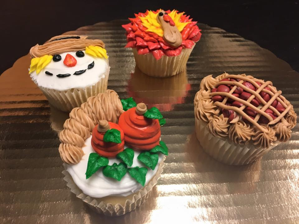 Thanksgiving Cupcakes Decorating Ideas
 Thanksgiving Cupcake Class Chrusciki Bakery