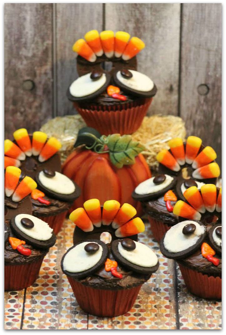 Thanksgiving Cupcakes Decorating Ideas
 Thanksgiving Turkey Cupcakes Food Fun & Faraway Places