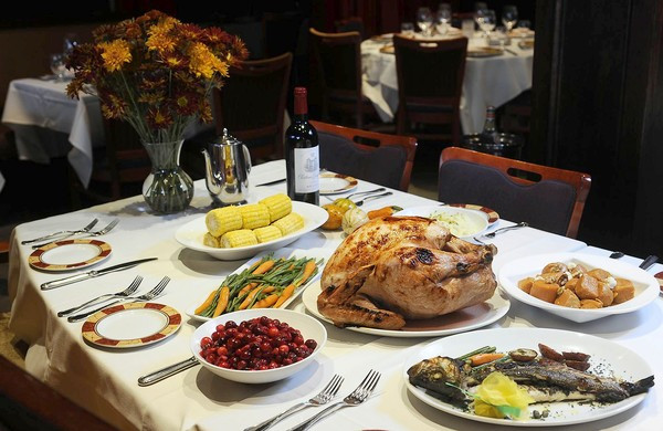 Thanksgiving Dinner Restaurants
 Misfit Holiday 10 Resturants To Dine At Thanksgiving