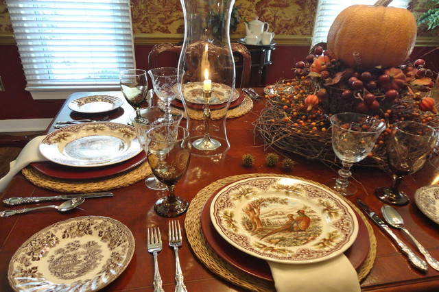 Thanksgiving Dinner Table Settings
 Thanksgiving Table Setting Traditional Dining Room