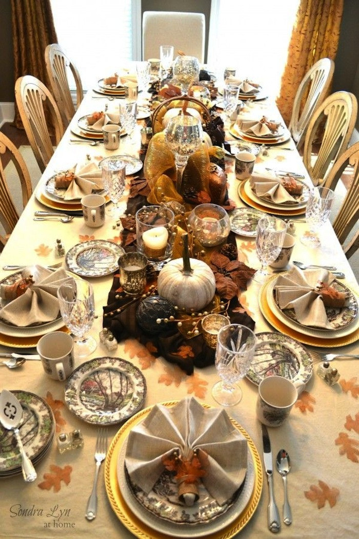 Thanksgiving Dinner Table Settings
 20 Thanksgiving Dining Table Setting Ideas