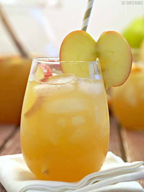 Thanksgiving Non Alcoholic Drinks
 Apple Pie Punch Cocktails DrinkWire