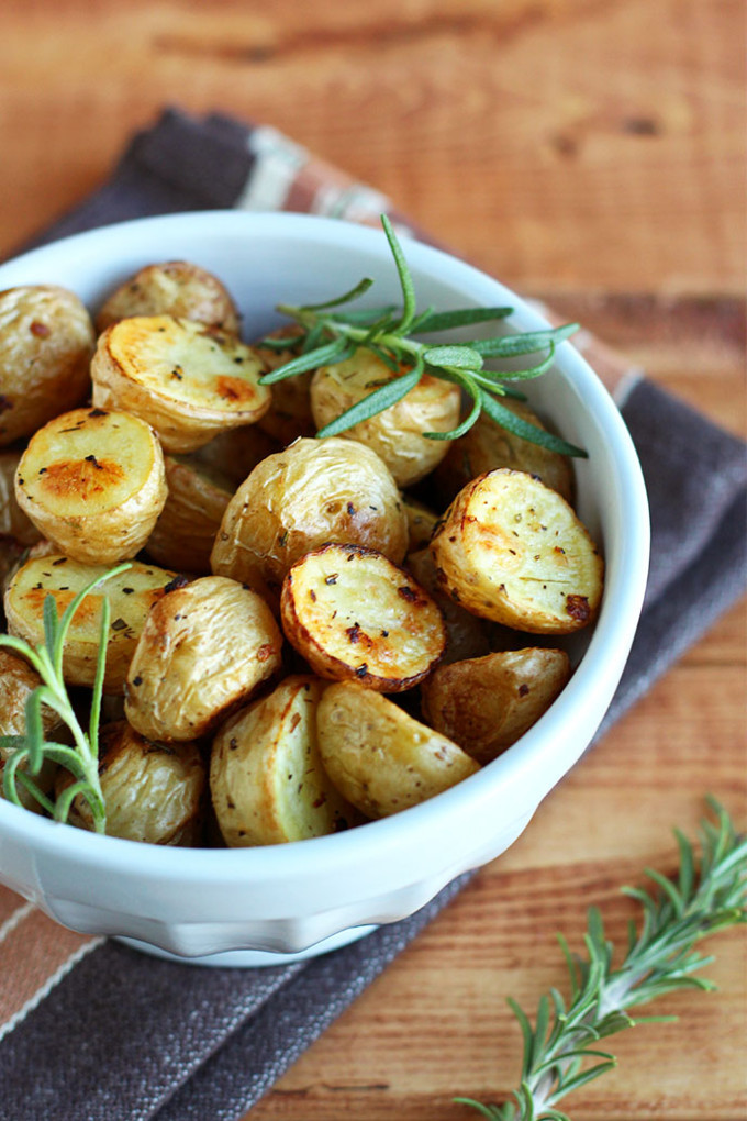 Thanksgiving Roasted Potatoes
 8 Vegan Thanksgiving Recipes To plete Your Holiday Menu