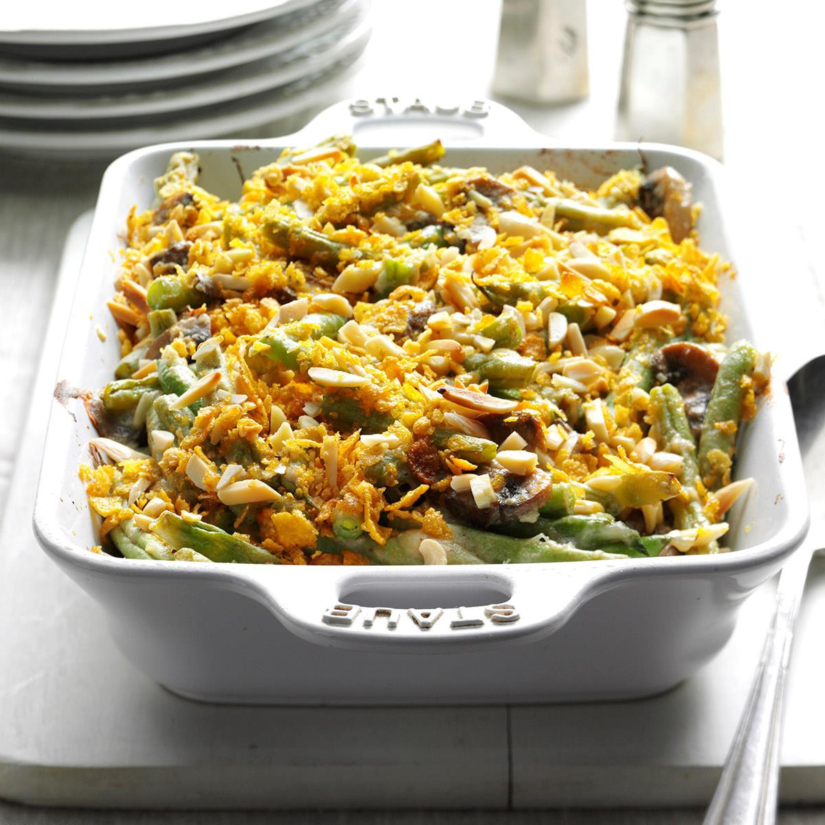 Thanksgiving Side Dishes For A Crowd
 Holiday Green Bean Casserole Recipe