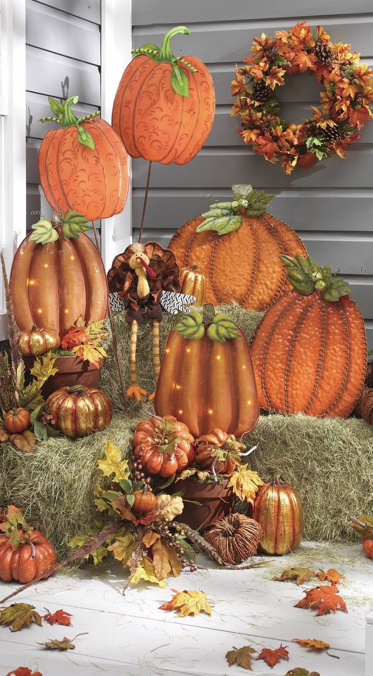 Thanksgiving Turkey Decorations
 1000 ideas about Thanksgiving Decorations Outdoor on