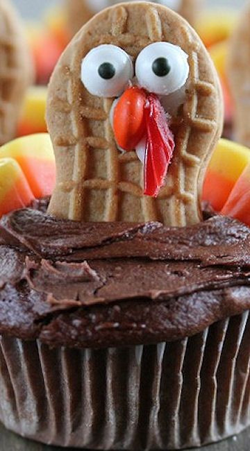 Turkey Cupcakes For Thanksgiving
 1000 ideas about Turkey Cupcakes on Pinterest