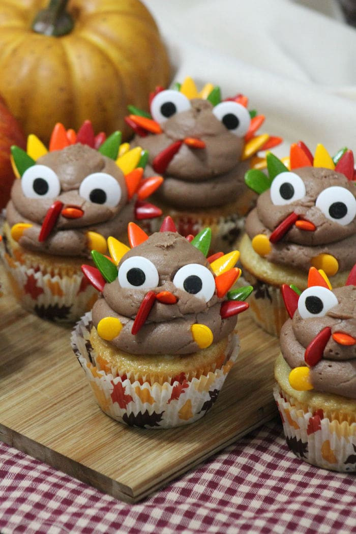 Turkey Cupcakes For Thanksgiving
 Turkey Cupcakes Fun Thanksgiving Treat For Kids Lady